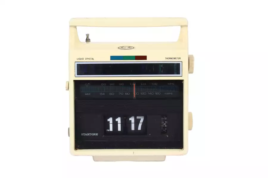 FM & AM 2 Band Clock Radio & Thermometer